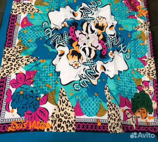 Палантин louis vuitton,платок ferragama италия