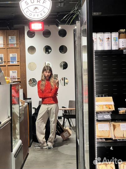 Свитер женский