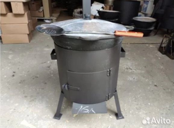 Казан чугунный с печкой 16л и трубой