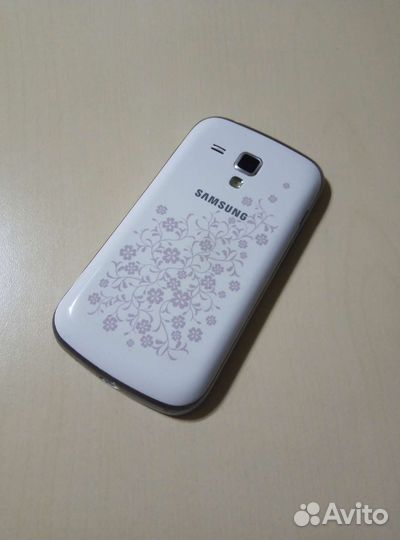 Телефон Samsung