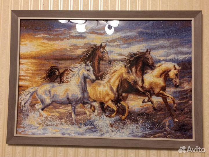 Картина в лучах заката