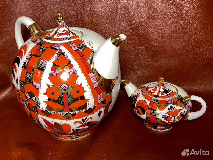 Фарфор лфз живописный Чайники декоративные