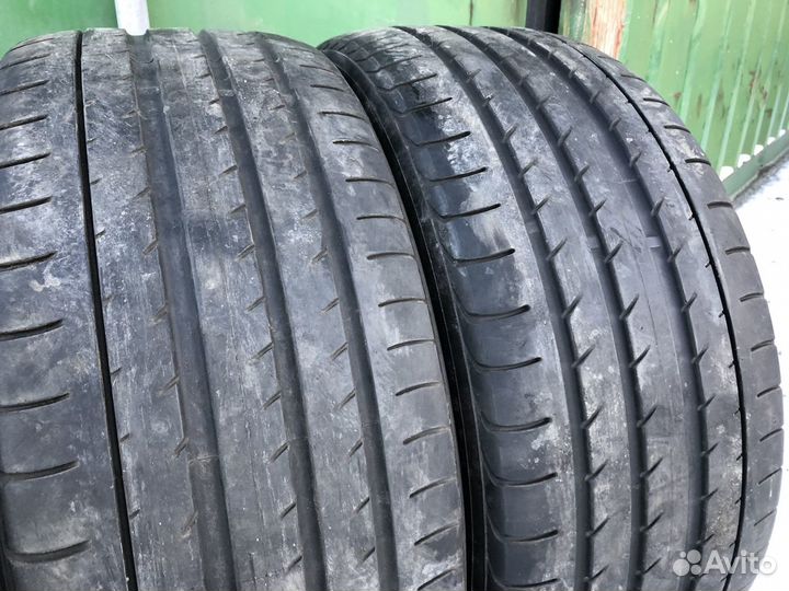Yokohama ADVAN Sport V105S 225/40 R18 и 255/35 R18 94Y