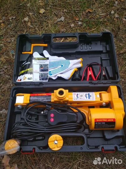Домкрат электрический