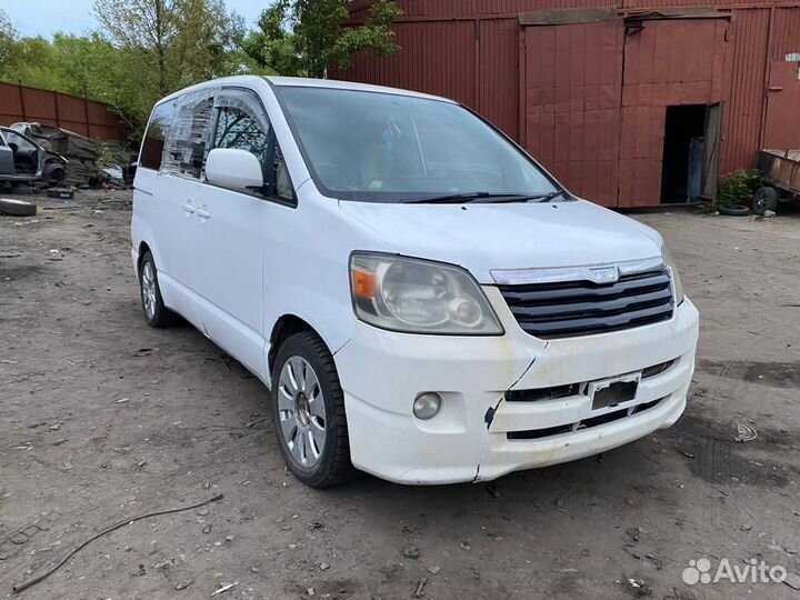 Подушка двигателя задняя Toyota Noah R60