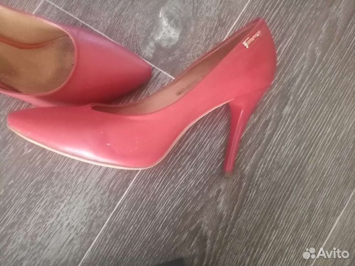 Продам обувь в хс