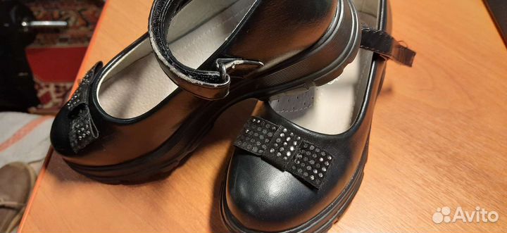 Туфли на девочку 23 размер