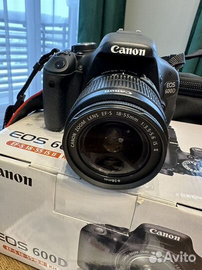 Зеркальный фотоаппарат canon 600d