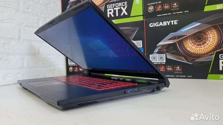 Свежий игровой MSI 17,3 дюйма