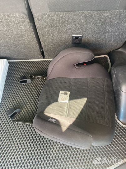 Детский бустер isofix