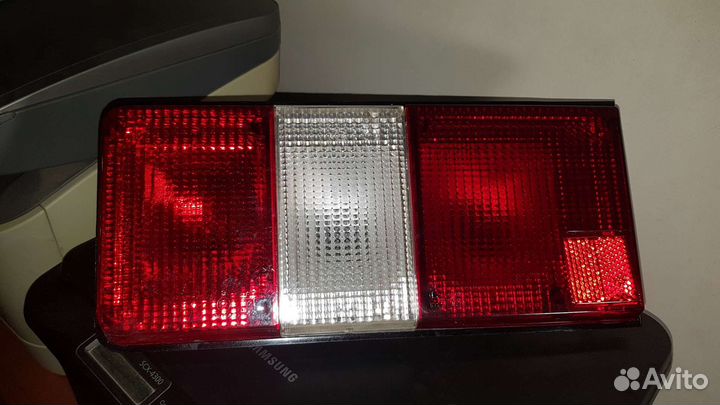 Задний фонарь правый, левый Волга 3102