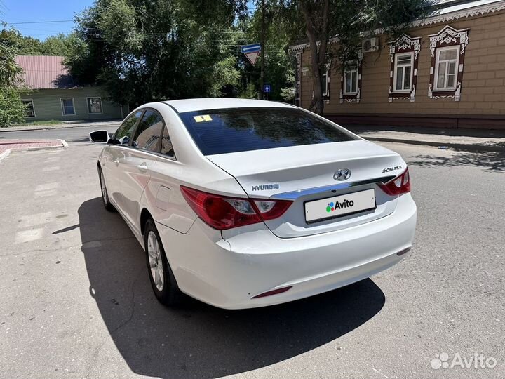 Hyundai Sonata 2.0 AT, 2011, 212 940 км