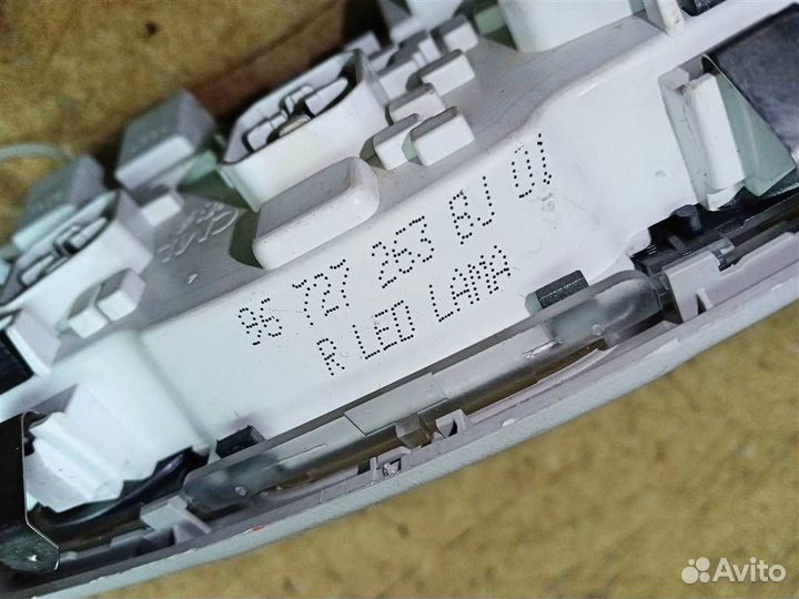 Плафон салона задний Citroen C4 B7