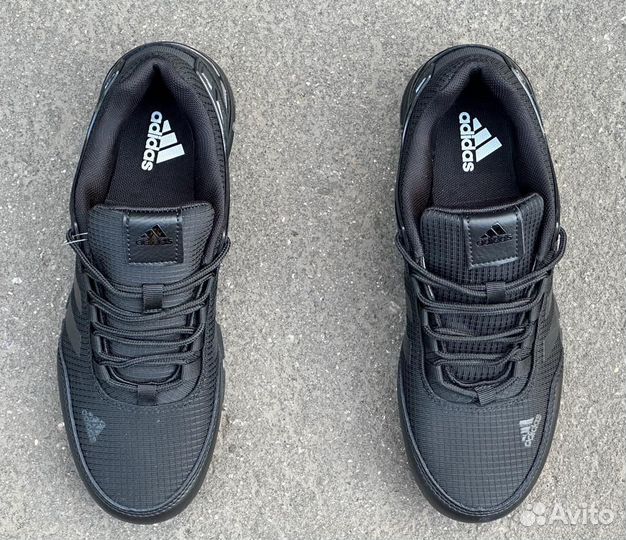 Кроссовки adidas