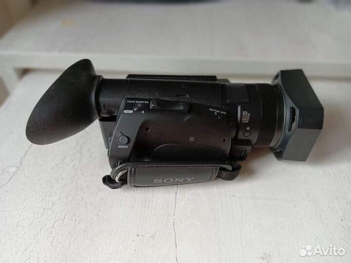 Видеокамера Sony FDR-AX700 + Boya BY-BM3031