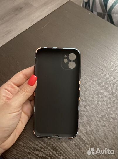 Чехол на iPhone 11