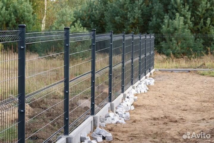 Забор металлический,ворота качественно