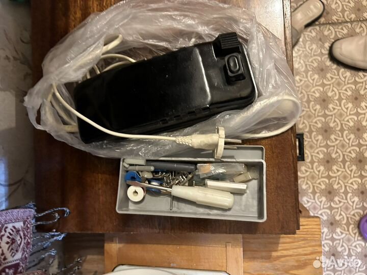 Швейная машинка электрическая