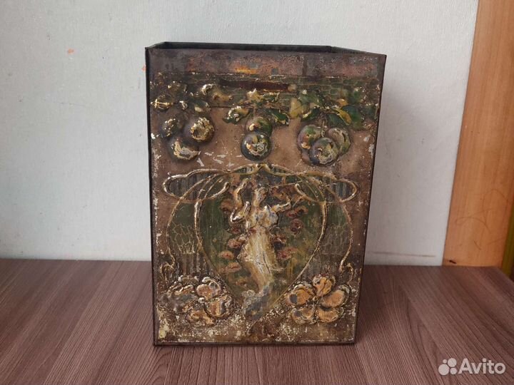 Банка железная