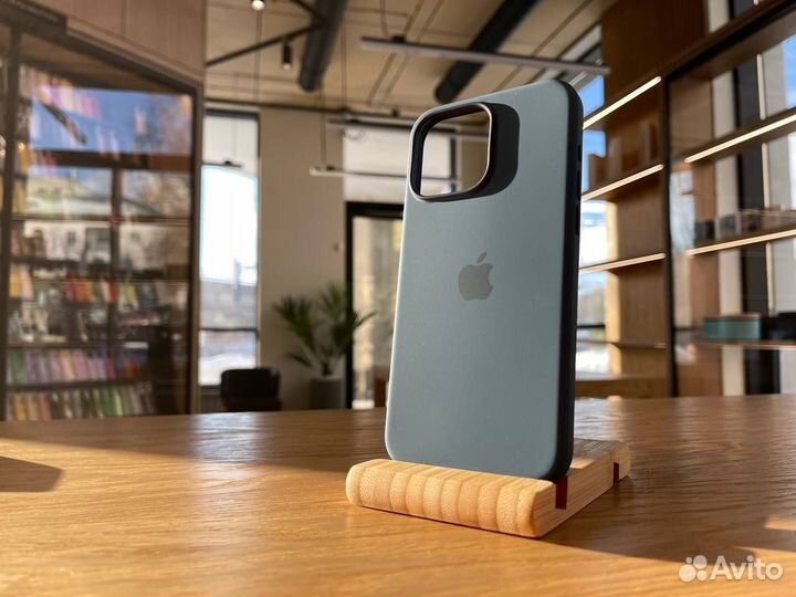 Silicon Case Original на iPhone 15 Pro Max