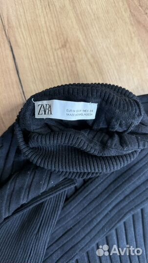 Водолазка Zara