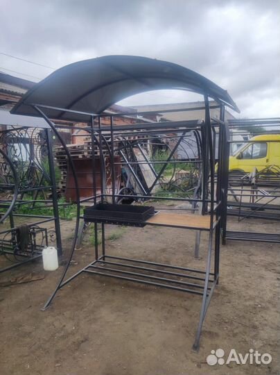 Мангал дачный с крышей