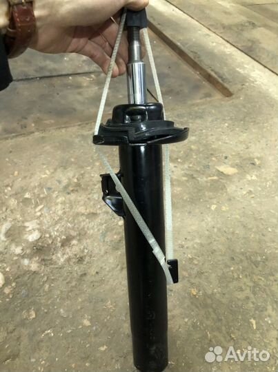 Амортизатор передний правый BMW3, 31 31 6 786 006