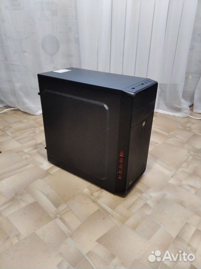 Офисный компьютер