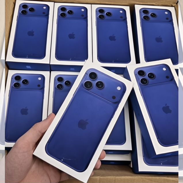 iPhone 17 Pro, 256 ГБ, SIM + eSIM