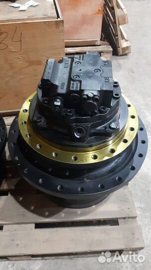 Редуктор хода с мотором Hitachi ZX450-3