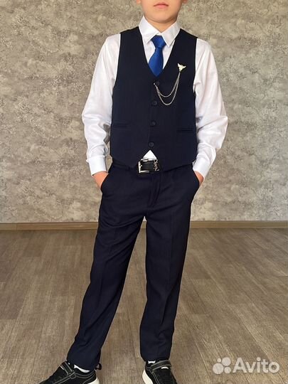 Школьный костюм