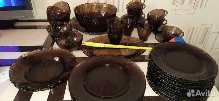 Набор столовой посуды. Коричневое стекло.Франция