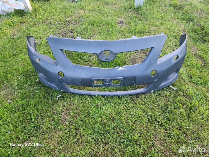 Бампер передний на toyota corolla 150