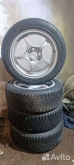 Bridgestone Blizzak Spike-01 185/55 R15 82T