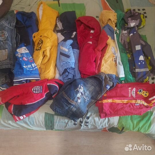 Куртки весенние разные