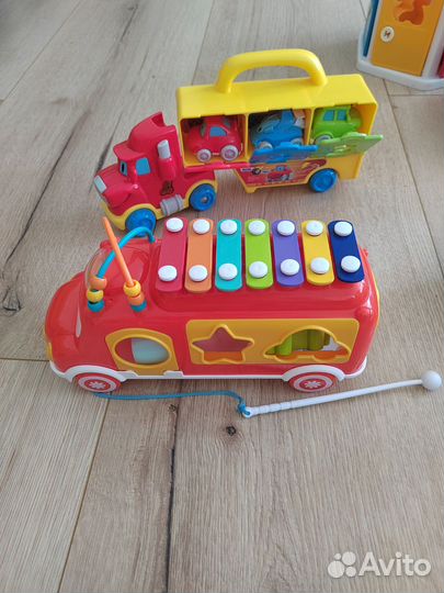 Развивающие игрушки