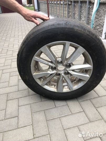 Литой диск R16