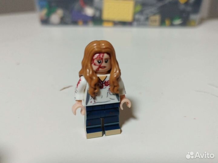 Lego фигурка алая ведьма