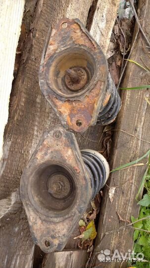 Стойки задние