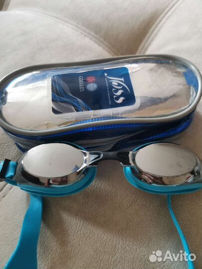 Очки для плавания