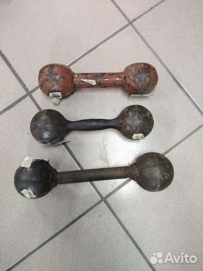 Гантели 4кг, 4.5кг, 5кг