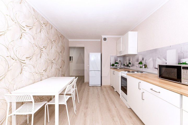 1-к. квартира, 42 м², 3/18 эт.