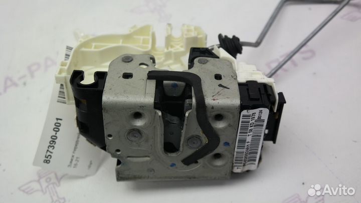 Замок передней двери Grand Cherokee WK2