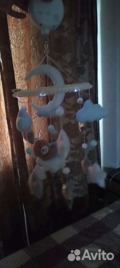 Мобиль в кроватку музыкальный