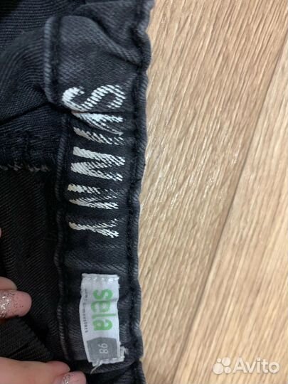 Джинсы на девочку 98