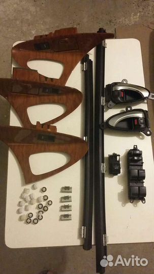 Обшивка двери на Toyota Camry ACV40