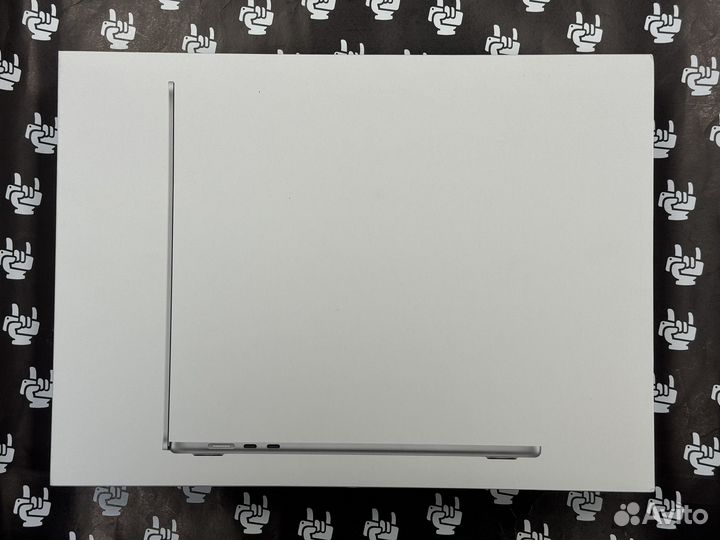 MacBook Air 15 M3 8/512Gb