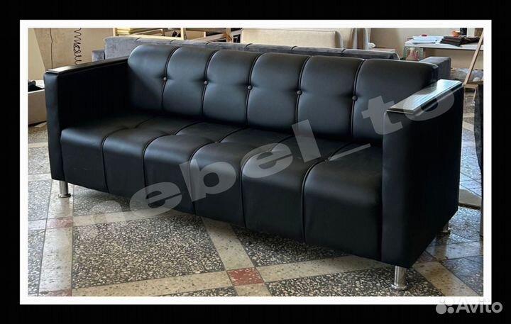 Диван в магазин.кафе.офис