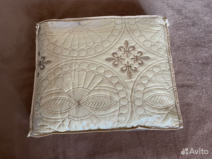 Комплект покрывало и 2 наволочки на кровать Новый