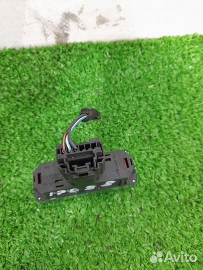 Кнопка аварийки Ford Mondeo 3 седан 1.8 130